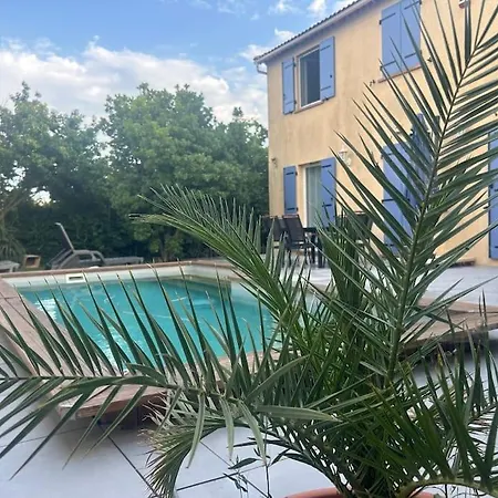 Jolie Maison Provencale Au Volets Bleu Marseille